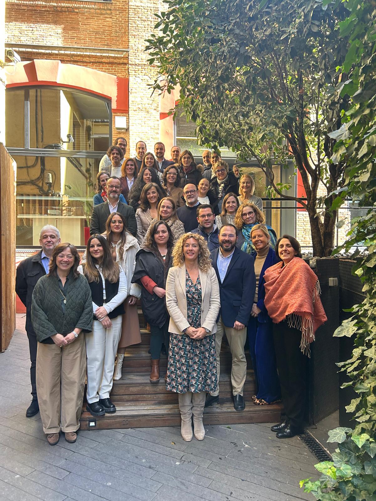 reunion-de-profesores-en-la-presentacion-del-programa